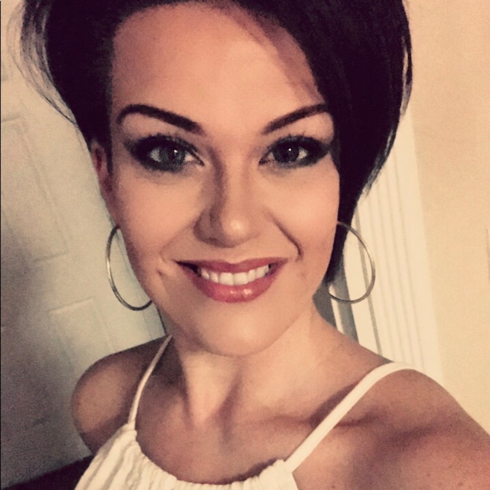 Meet your Posher, Desiree